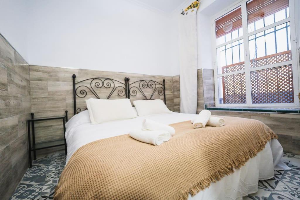Apartamento En El Barrio De San Lorenzo, Junto A La Basilica Del Gran Poder Seville Ngoại thất bức ảnh